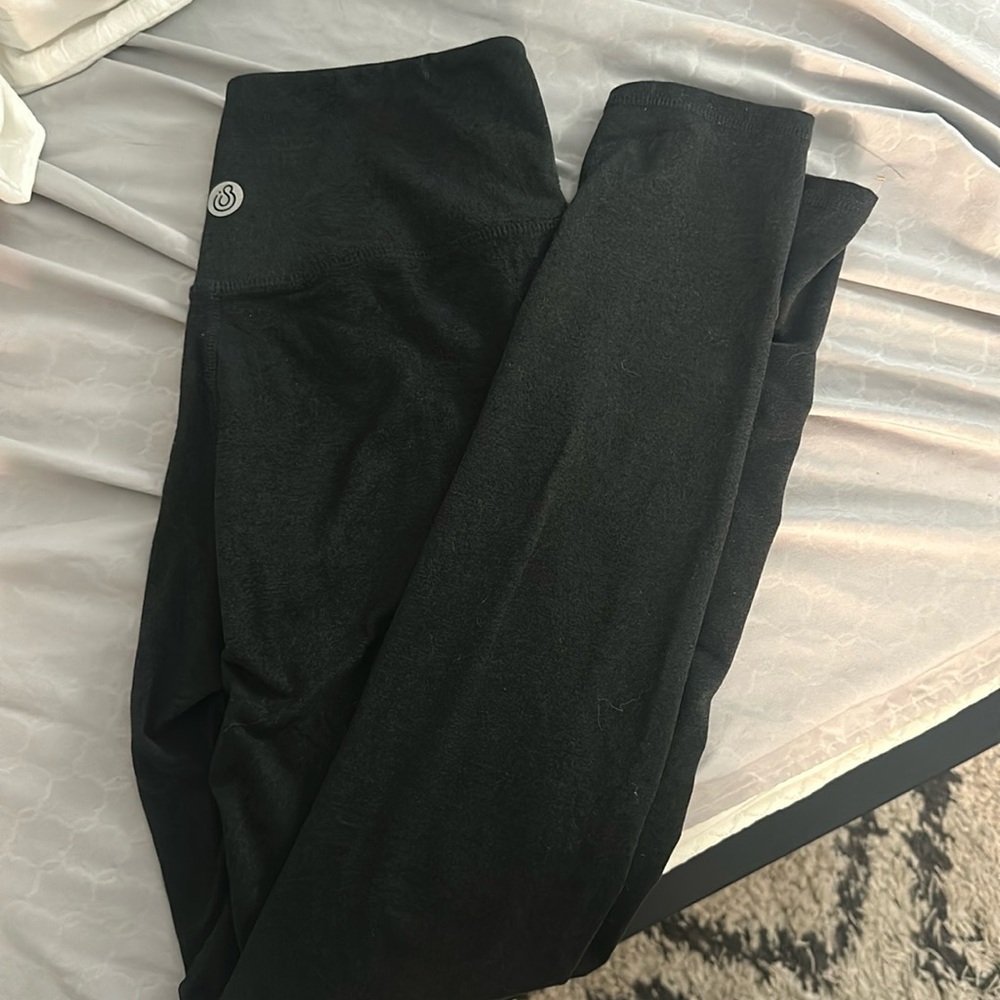 Isla movement midnight black leggings